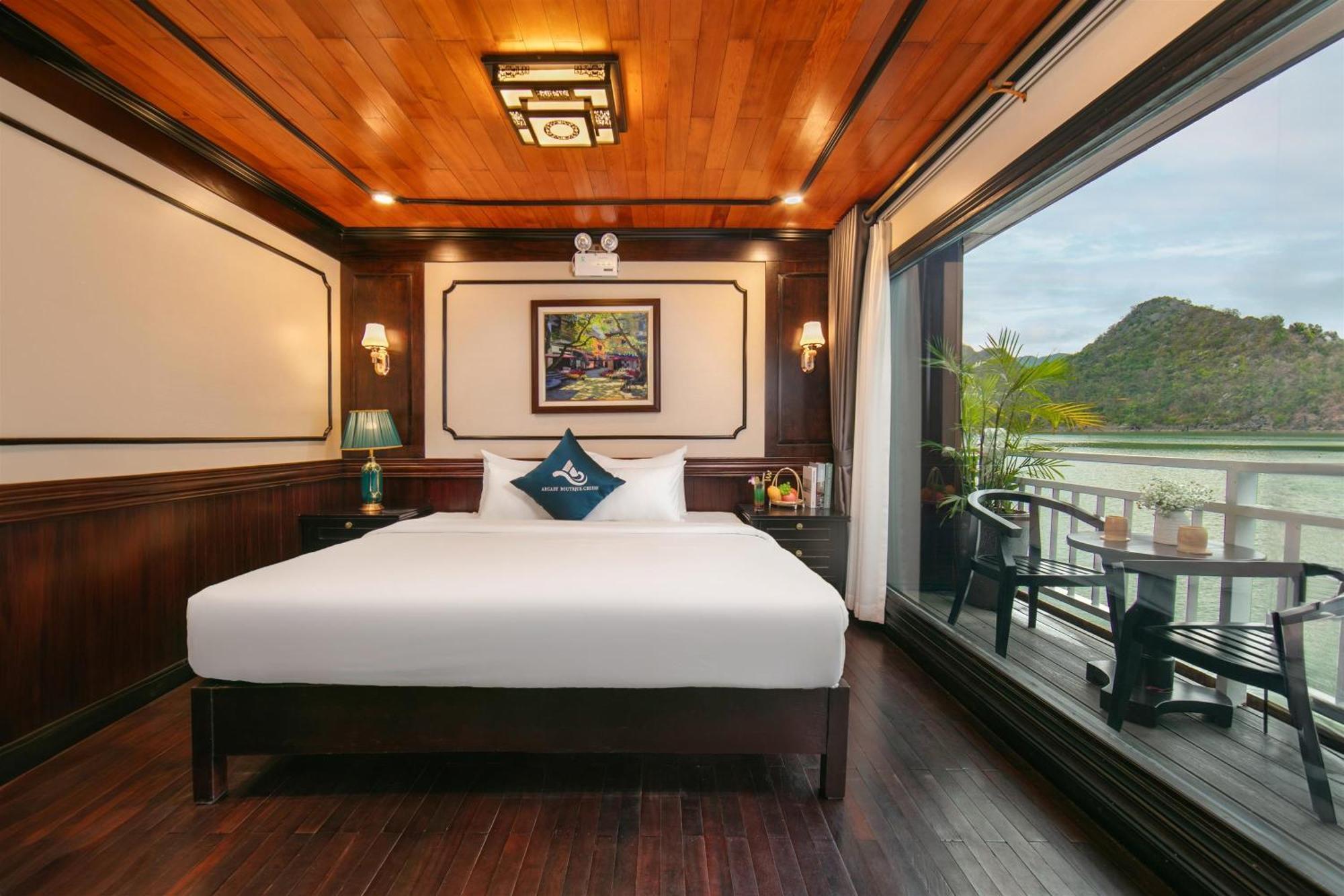 Arcady Cruise Botel Hạ Long