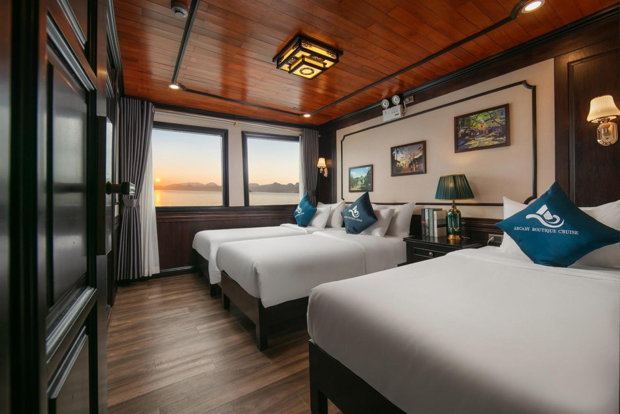 Arcady Cruise Botel